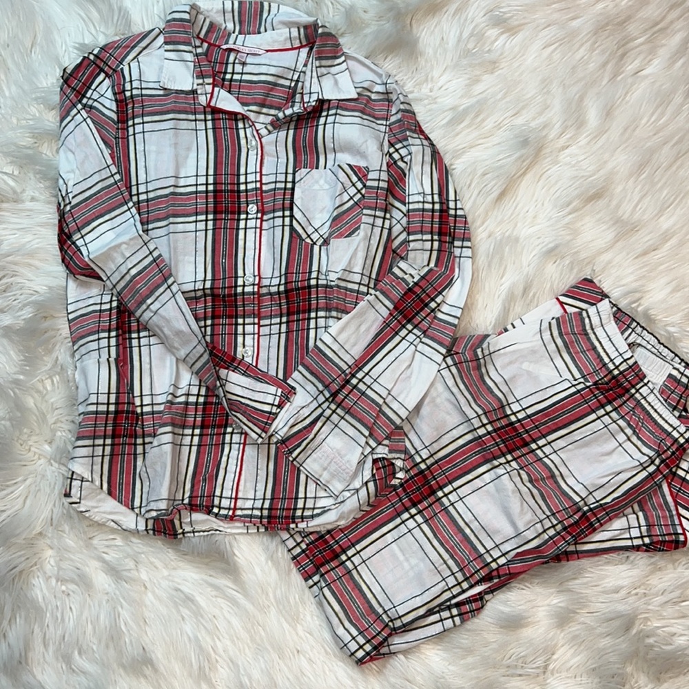 Victoria’s Secret  size Small PJs red black and white plaid EUC